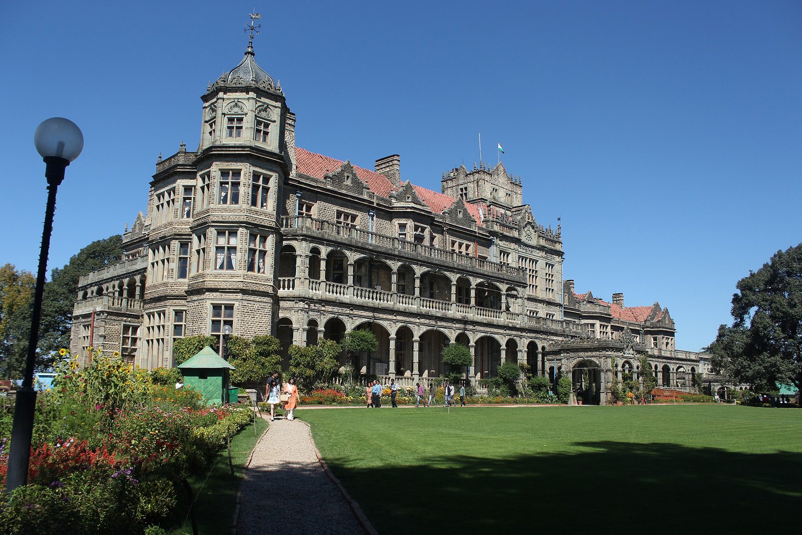 Brothers Hotel and Restaurant